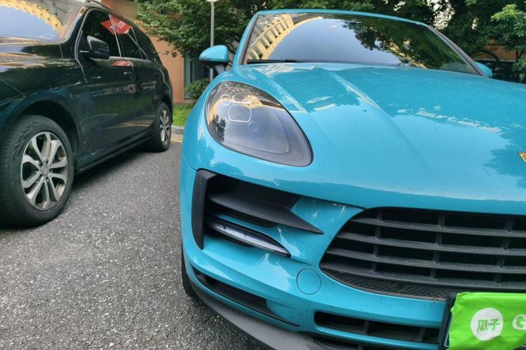 Used Porsche Macan 2018 Macan 2.0T Right Front Headlight