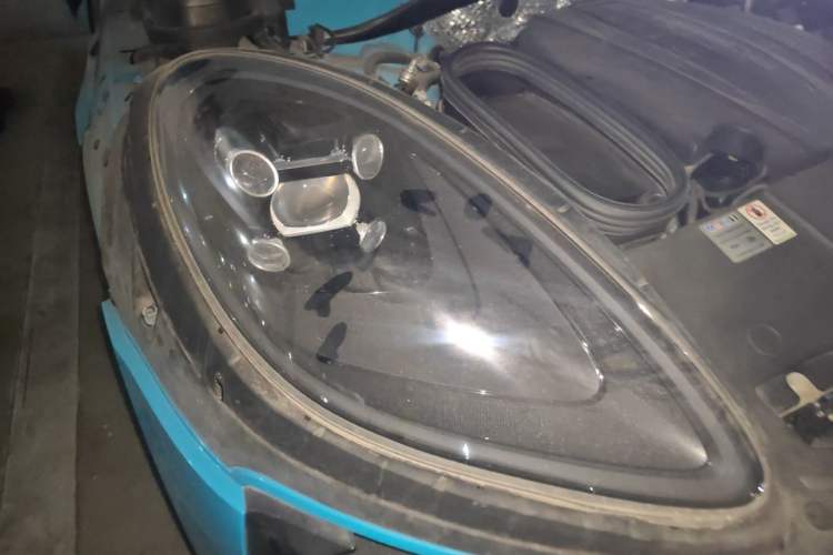 Used Porsche Macan 2018 Macan 2.0T Right Front Headlight