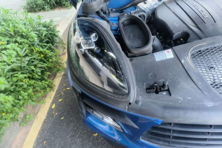 Used Porsche Macan 2018 Macan 2.0T Right Front Headlight