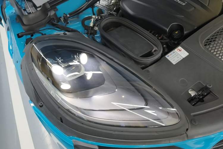 Used Porsche Macan 2018 Macan 2.0T Right Front Headlight