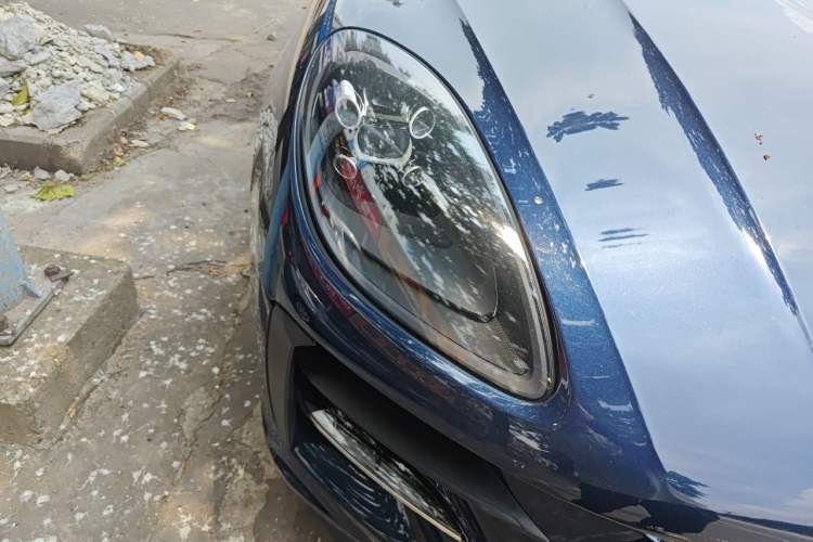 Used Porsche Macan 2018 Macan 2.0T Right Front Headlight
