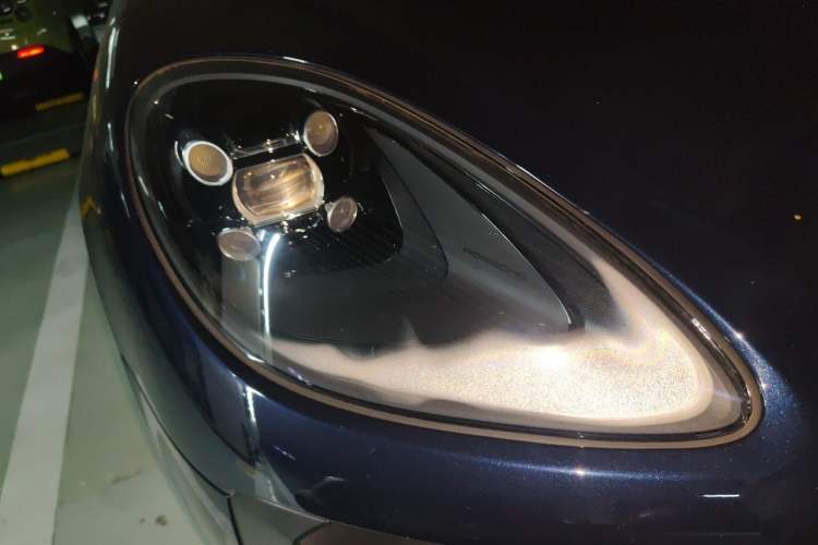 Used Porsche Macan 2018 Macan 2.0T Right Front Headlight