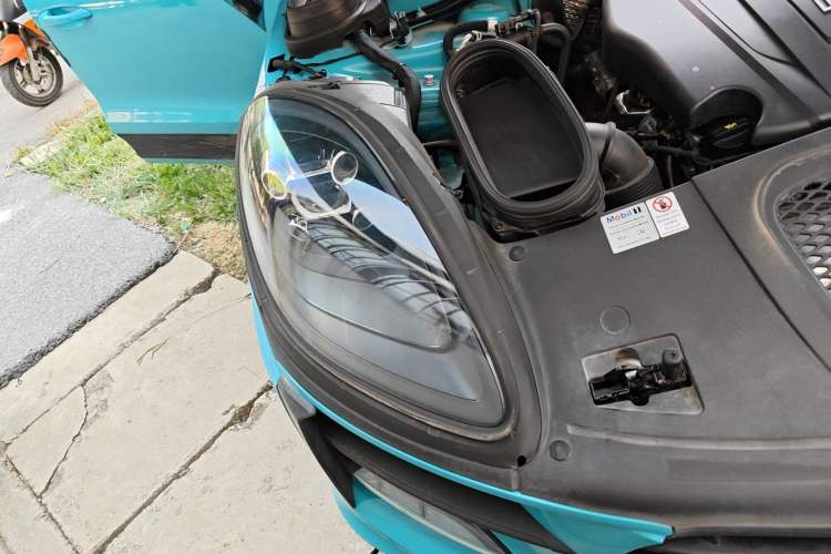 Used Porsche Macan 2018 Macan 2.0T Right Front Headlight