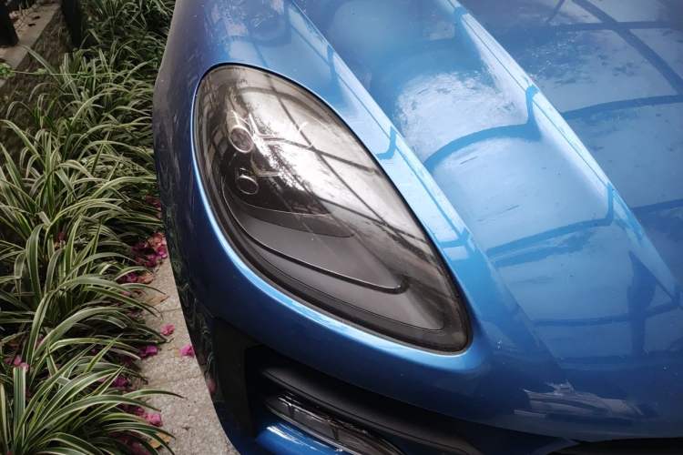 Used Porsche Macan 2018 Macan 2.0T Right Front Headlight