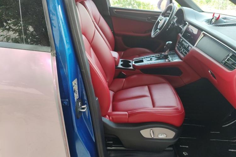 Used Porsche Macan 2018 Macan 2.0T Right Front Seat