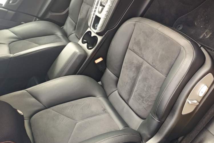 Used Porsche Macan 2018 Macan 2.0T Right Front Seat