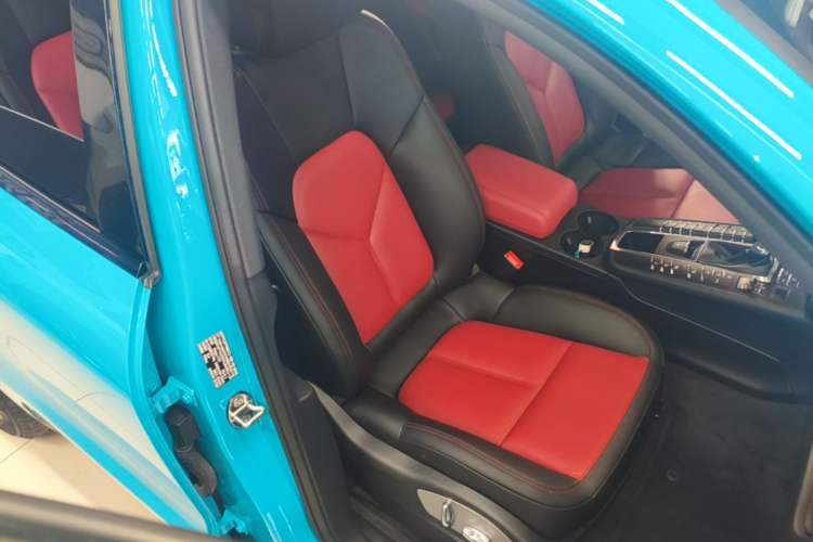 Used Porsche Macan 2018 Macan 2.0T Right Front Seat