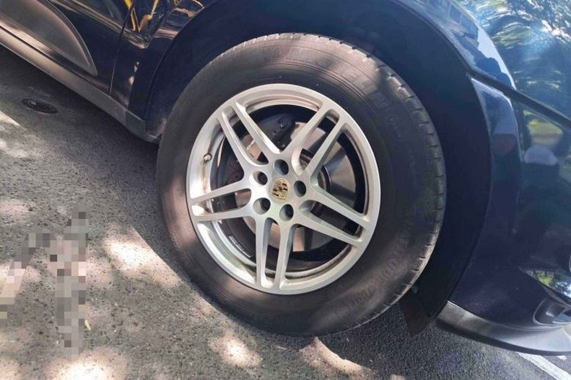 Used Porsche Macan 2018 Macan 2.0T Right Front Wheel Hub