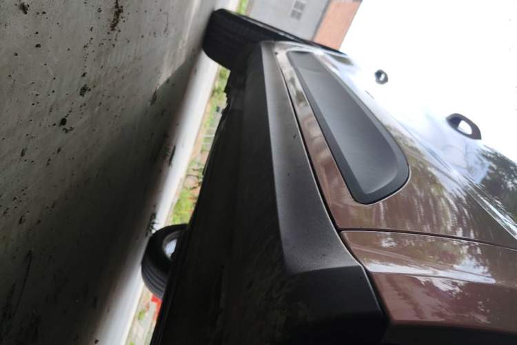 Used Porsche Macan 2018 Macan 2.0T Right Side Sill