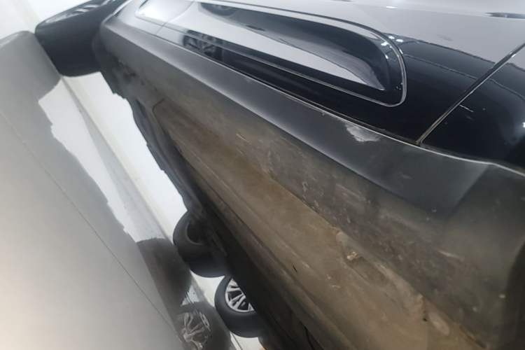 Used Porsche Macan 2018 Macan 2.0T Right Side Sill