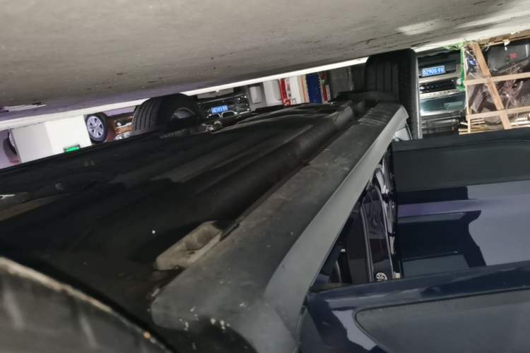 Used Porsche Macan 2018 Macan 2.0T Right Side Sill
