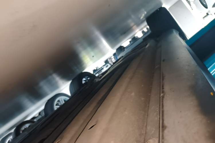 Used Porsche Macan 2018 Macan 2.0T Right Side Sill