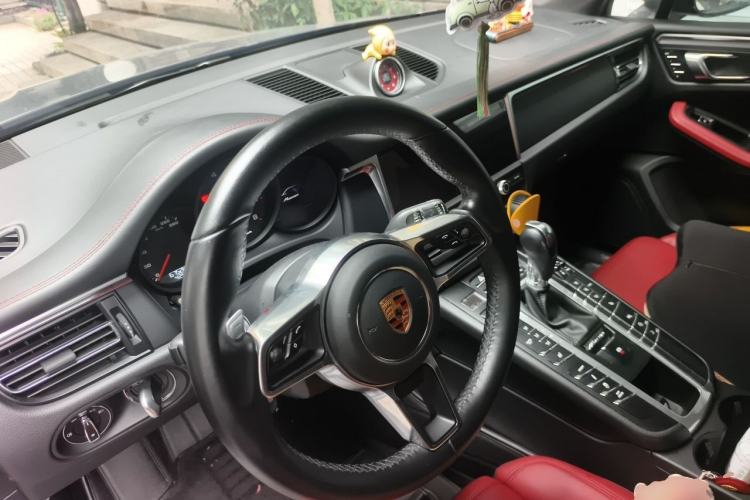 Used Porsche Macan 2018 Macan 2.0T Steering Wheel