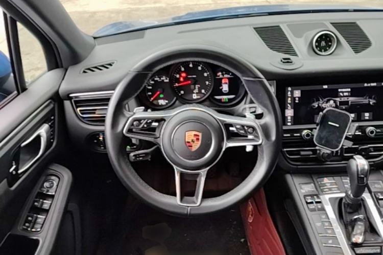 Used Porsche Macan 2018 Macan 2.0T Steering Wheel