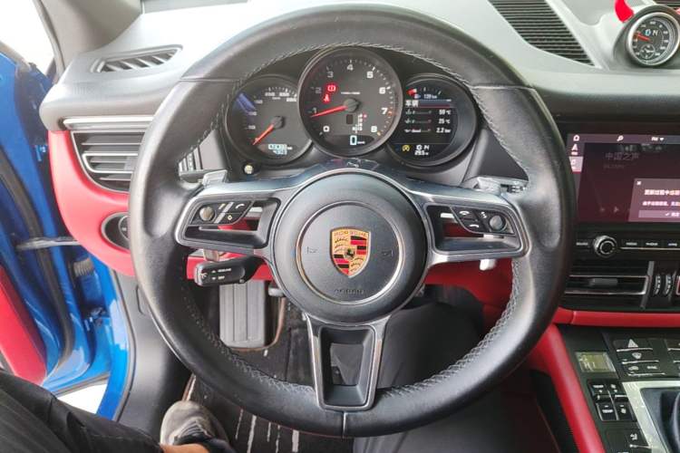 Used Porsche Macan 2018 Macan 2.0T Steering Wheel
