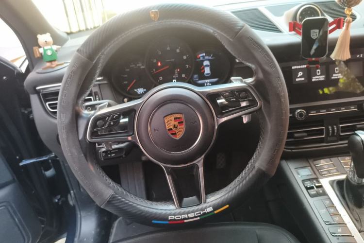Used Porsche Macan 2018 Macan 2.0T Steering Wheel