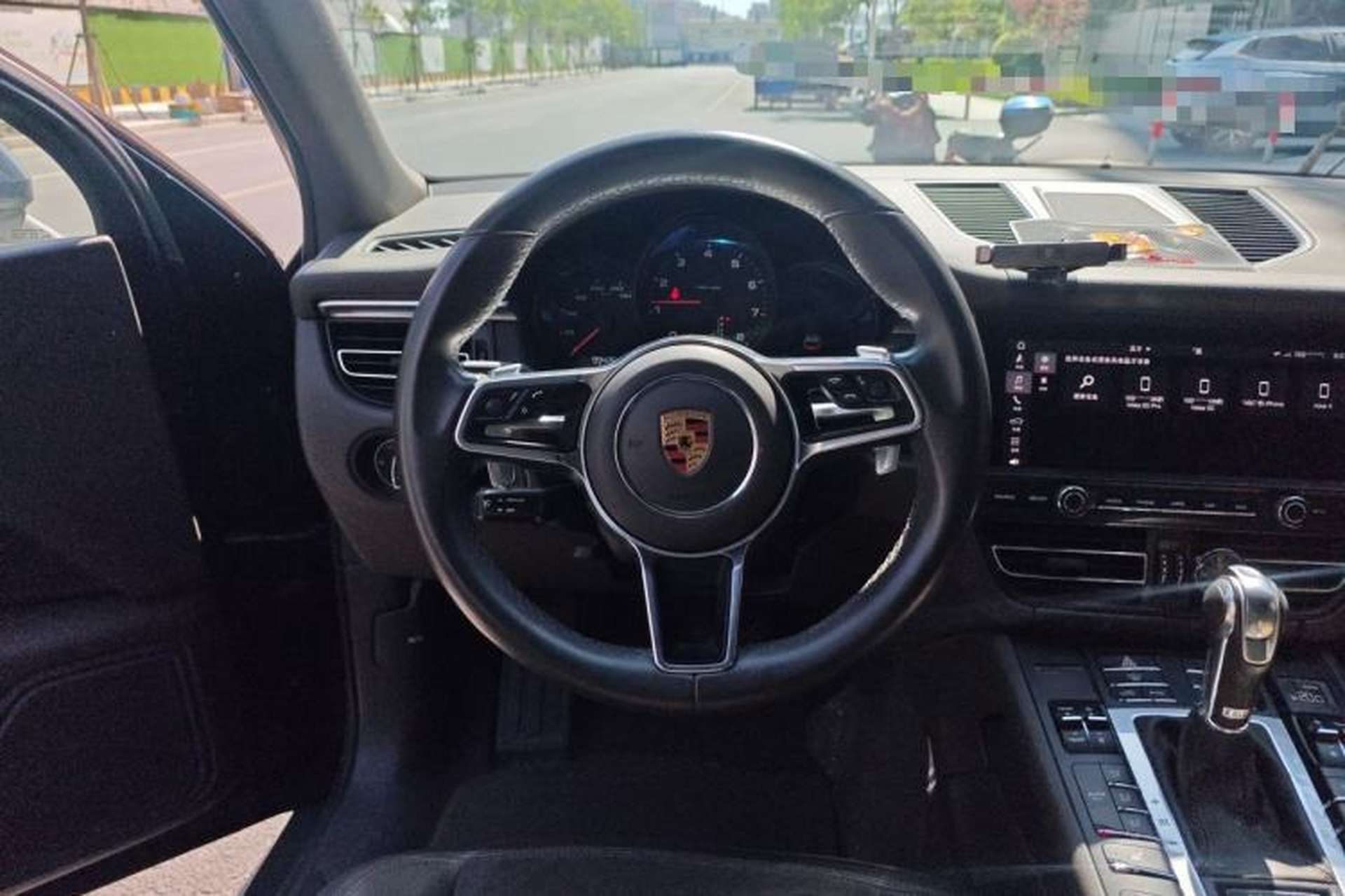 Used Porsche Macan 2018 Macan 2.0T Steering Wheel