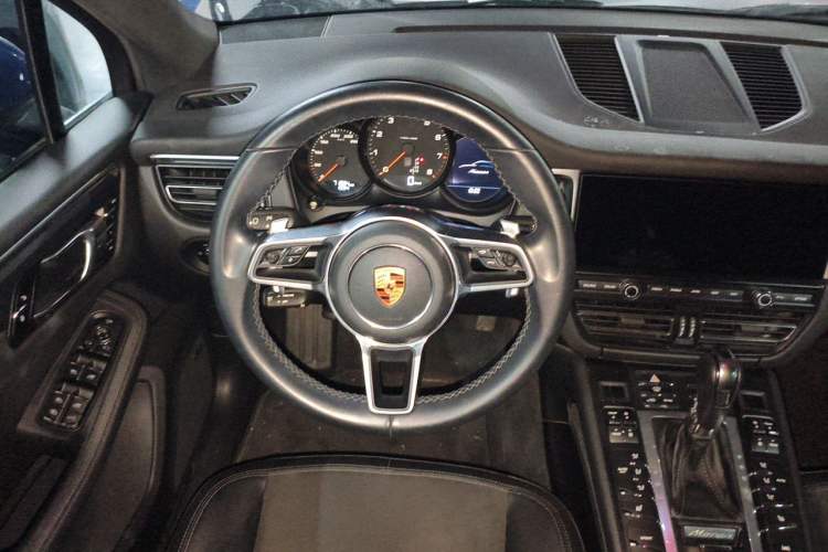Used Porsche Macan 2018 Macan 2.0T Steering Wheel