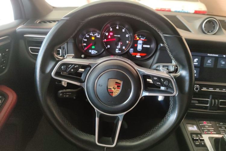Used Porsche Macan 2018 Macan 2.0T Steering Wheel