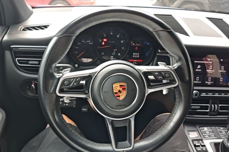 Used Porsche Macan 2018 Macan 2.0T Steering Wheel