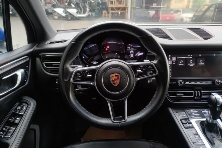 Used Porsche Macan 2018 Macan 2.0T Steering Wheel