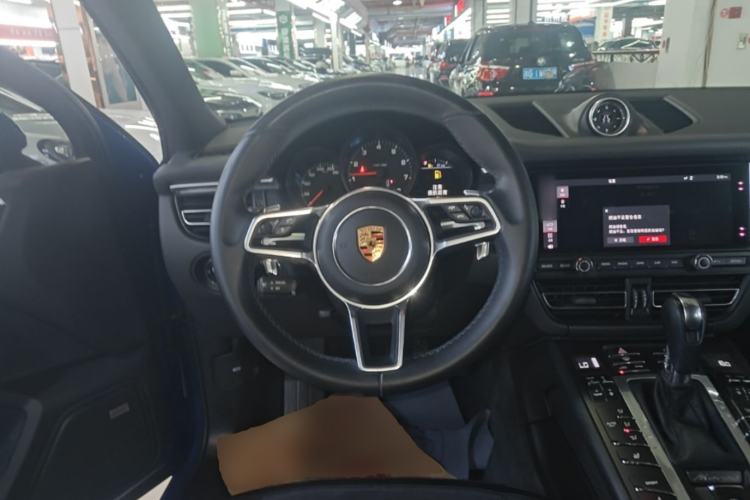 Used Porsche Macan 2018 Macan 2.0T Steering Wheel
