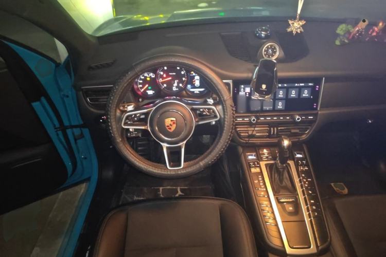 Used Porsche Macan 2018 Macan 2.0T Steering Wheel