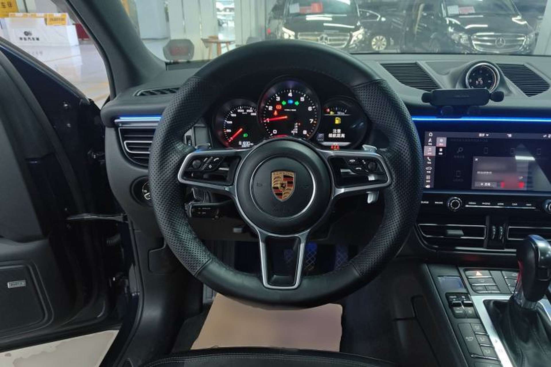 Used Porsche Macan 2018 Macan 2.0T Steering Wheel