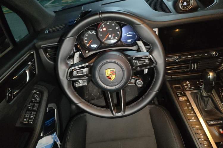 Used Porsche Macan 2018 Macan 2.0T Steering Wheel
