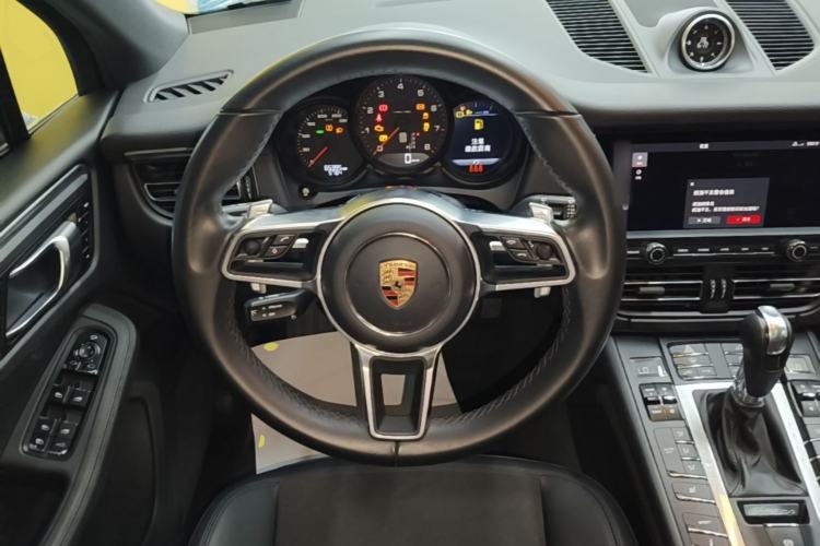Used Porsche Macan 2018 Macan 2.0T Steering Wheel
