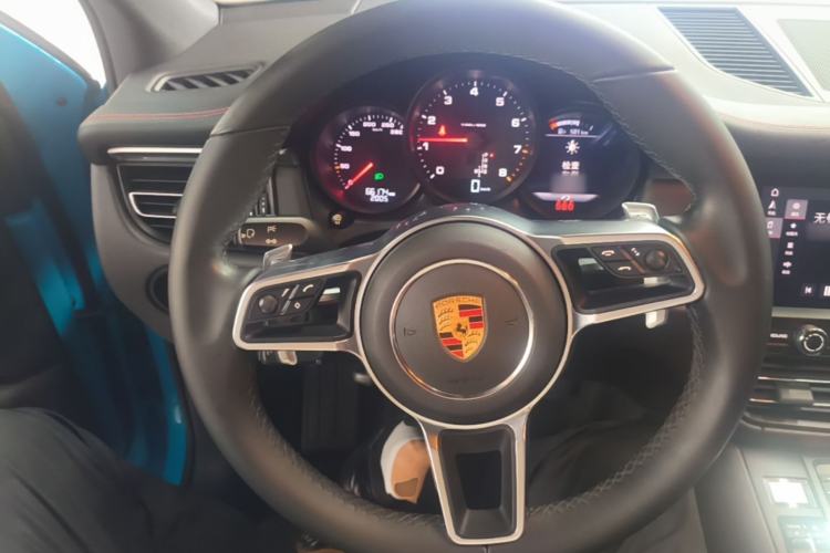 Used Porsche Macan 2018 Macan 2.0T Steering Wheel
