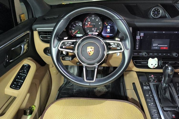 Used Porsche Macan 2018 Macan 2.0T Steering Wheel