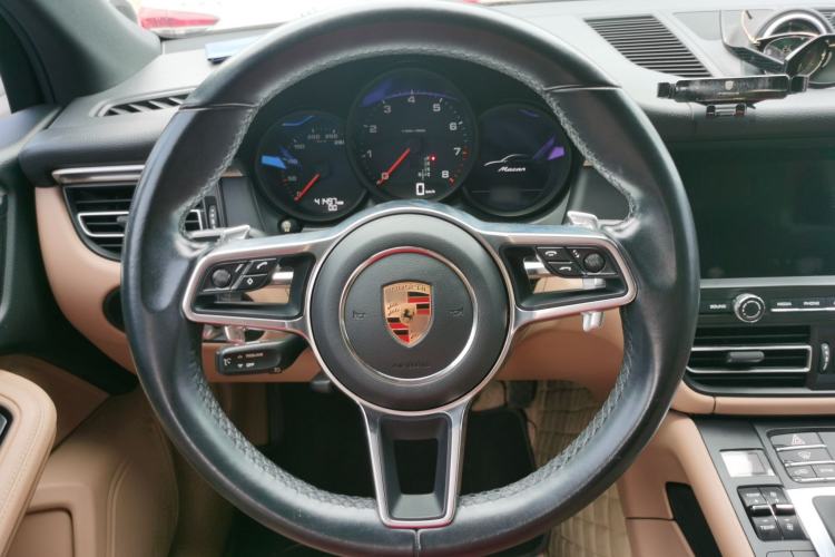 Used Porsche Macan 2018 Macan 2.0T Steering Wheel