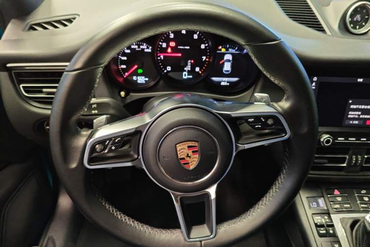 Used Porsche Macan 2018 Macan 2.0T Steering Wheel
