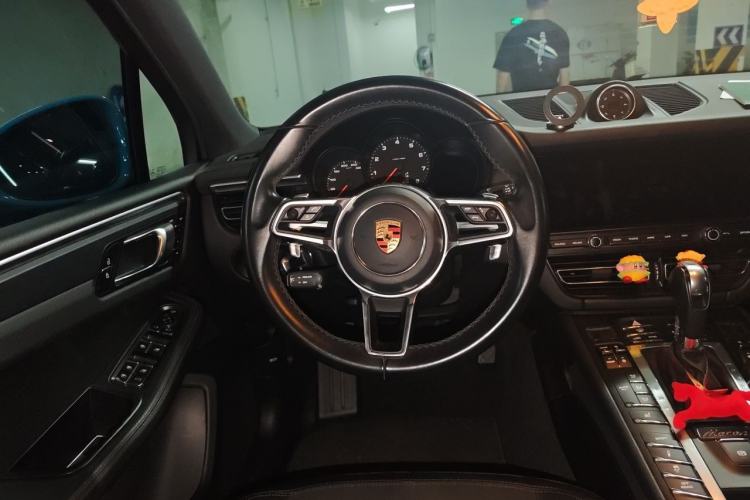 Used Porsche Macan 2018 Macan 2.0T Steering Wheel