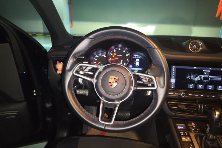 Used Porsche Macan 2018 Macan 2.0T Steering Wheel