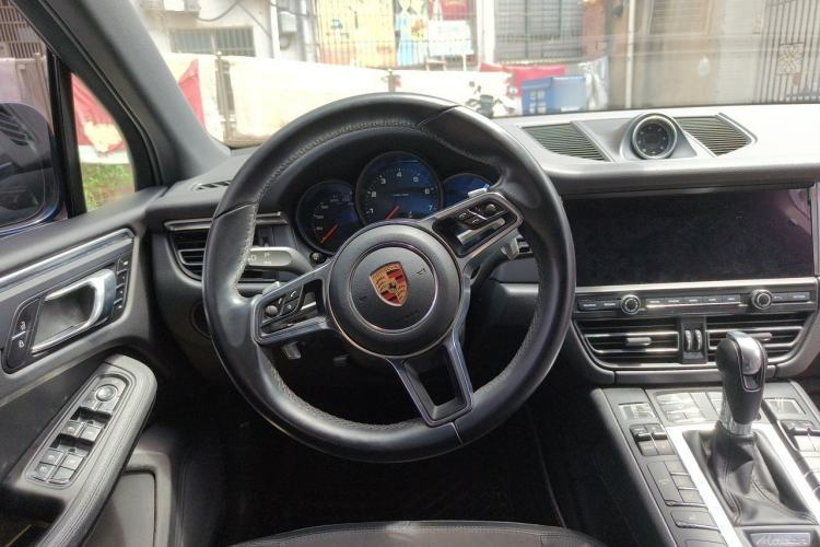 Used Porsche Macan 2018 Macan 2.0T Steering Wheel