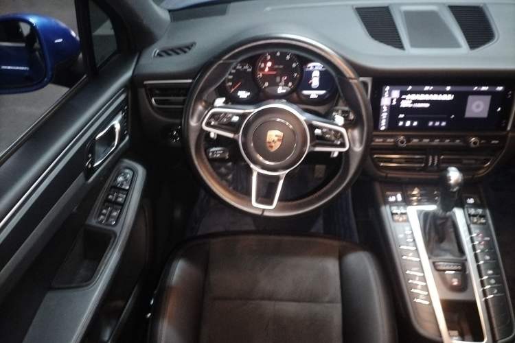 Used Porsche Macan 2018 Macan 2.0T Steering Wheel