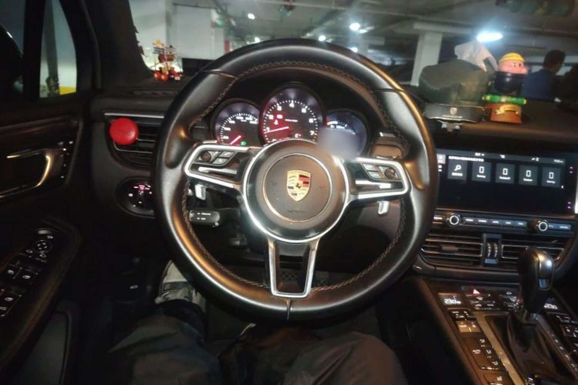 Used Porsche Macan 2018 Macan 2.0T Steering Wheel