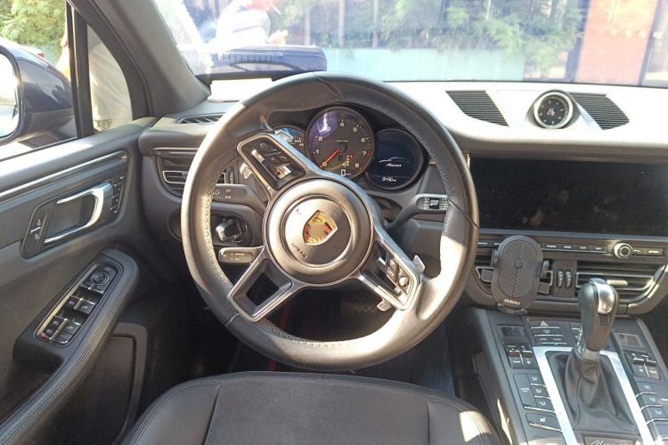 Used Porsche Macan 2018 Macan 2.0T Steering Wheel
