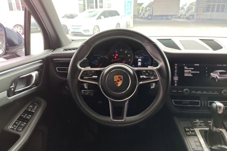 Used Porsche Macan 2018 Macan 2.0T Steering Wheel