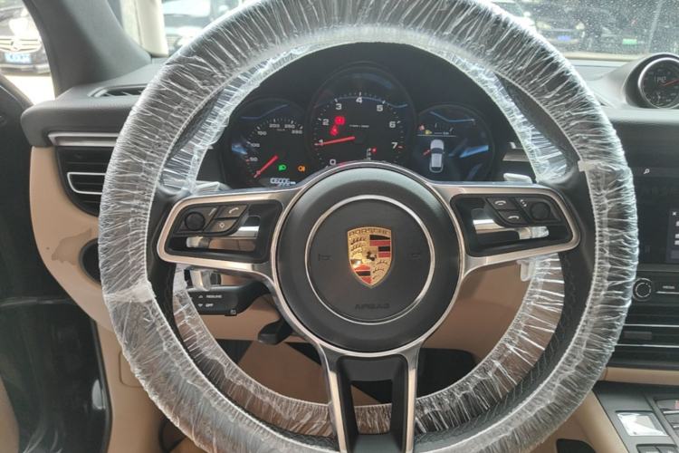 Used Porsche Macan 2018 Macan 2.0T Steering Wheel