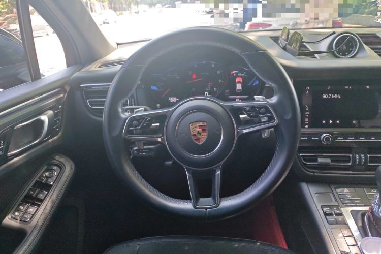 Used Porsche Macan 2018 Macan 2.0T Steering Wheel