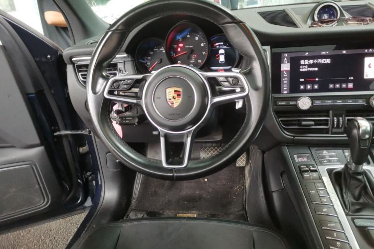 Used Porsche Macan 2018 Macan 2.0T Steering Wheel