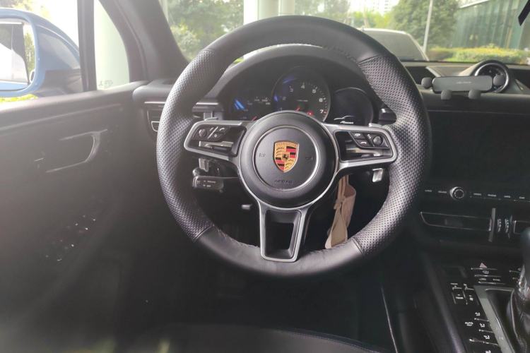 Used Porsche Macan 2018 Macan 2.0T Steering Wheel