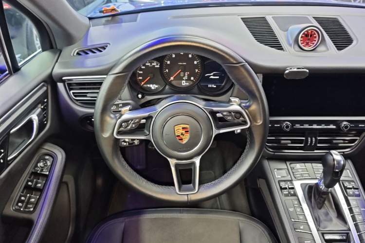 Used Porsche Macan 2018 Macan 2.0T Steering Wheel