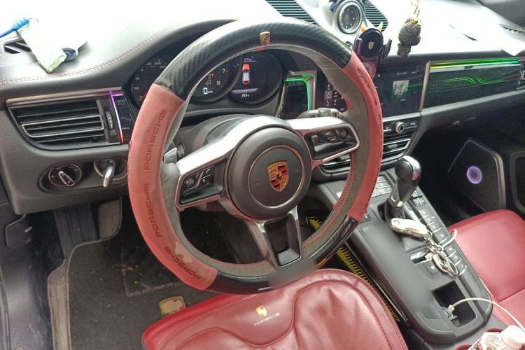 Used Porsche Macan 2018 Macan 2.0T Steering Wheel