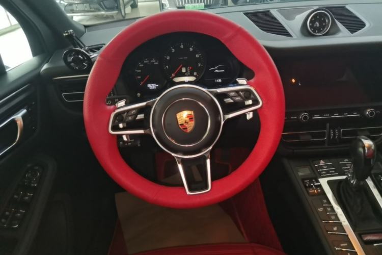 Used Porsche Macan 2018 Macan 2.0T Steering Wheel