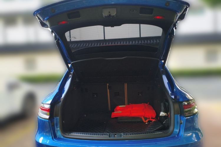 Used Porsche Macan 2018 Macan 2.0T Trunk
