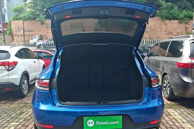 Used Porsche Macan 2018 Macan 2.0T Trunk